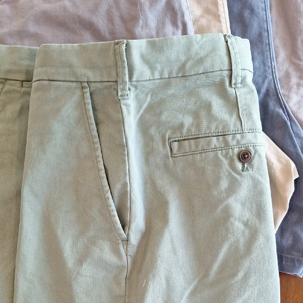 GAP Men's 6 Pairs Casual Shorts Set 8" FLAT FRONT - Picture 6 of 6